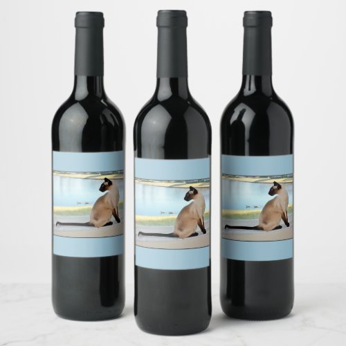 Peaceful Siamese Cat Painting Wine Label