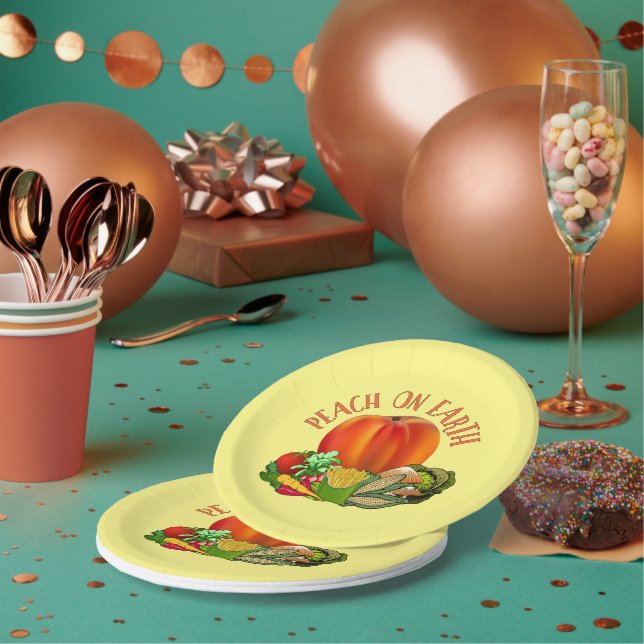 Peach on Earth Funny Christmas Pun Paper Plates (Multi)