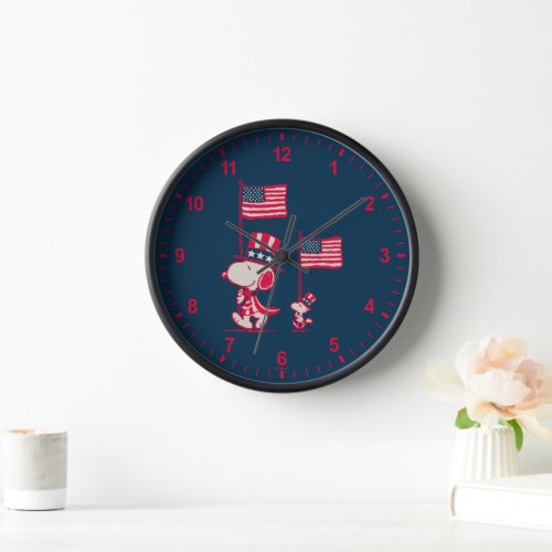 Peanuts  American Summer Old Glory Clock