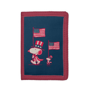 Peanuts   American Summer Old Glory Trifold Wallet