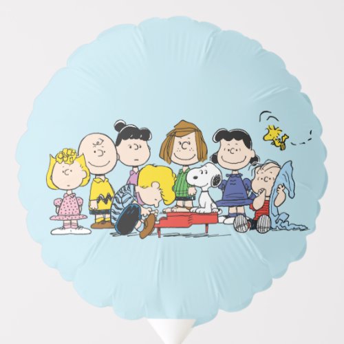 Peanuts  Charlie Brown and Gang Balloon