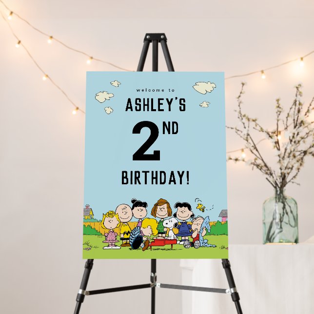 Peanuts | Charlie Brown and Gang Birthday Foam Board (In Situ (Stand))