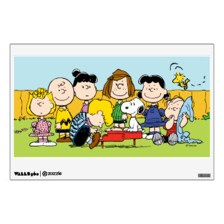 Peanuts | Charlie Brown and Gang Wall Decal