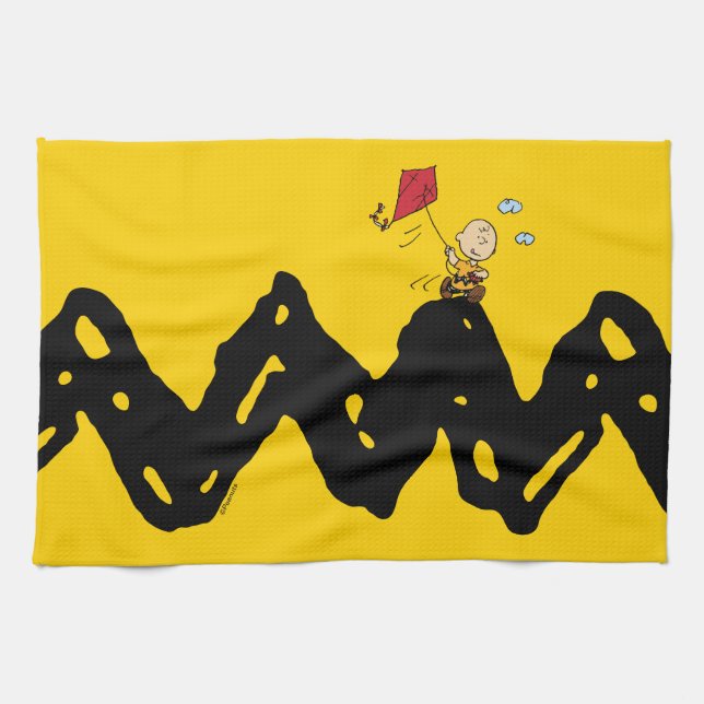 Peanuts | Charlie Brown Flying Kite Kitchen Towel (Horizontal)