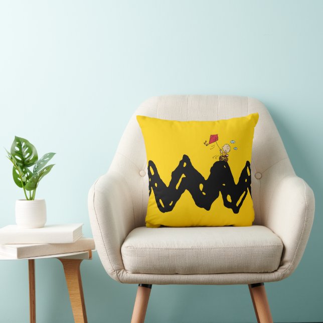 Peanuts | Charlie Brown Flying Kite Throw Pillow (Chair)