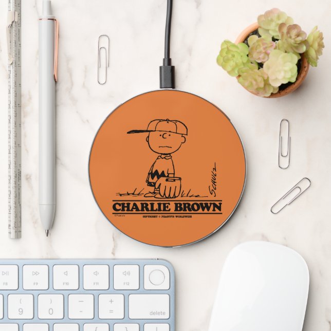 Peanuts | Charlie Brown Playing Ball Wireless Charger (Desk)