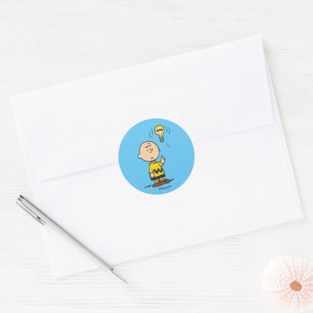 Peanuts | Charlie Brown's Light Bulb Idea Classic Round Sticker (Envelope)
