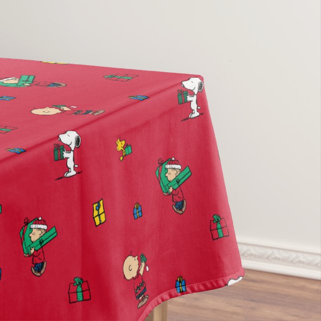 Peanuts | Christmas Gift Giving Red Tablecloth (In Situ)