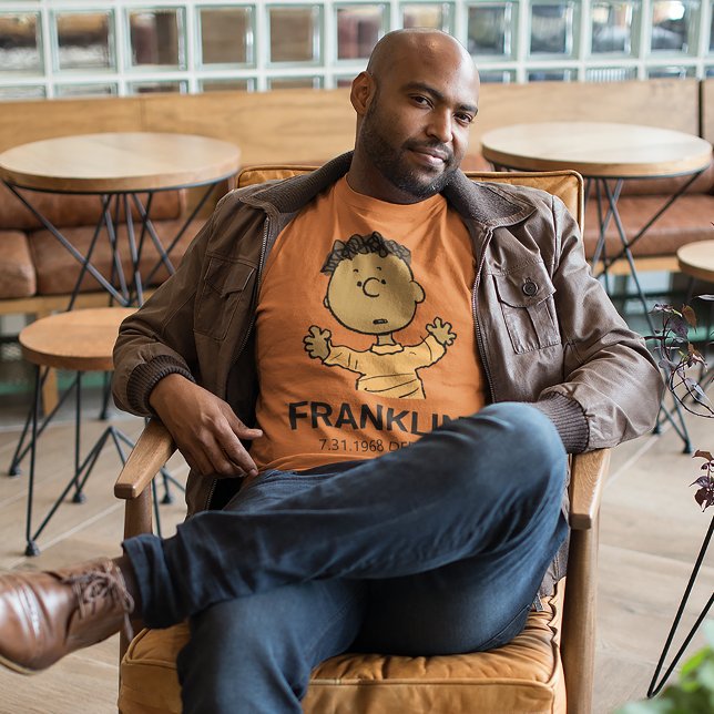Peanuts | Franklin Look T-Shirt (Person wearing t-shirt)