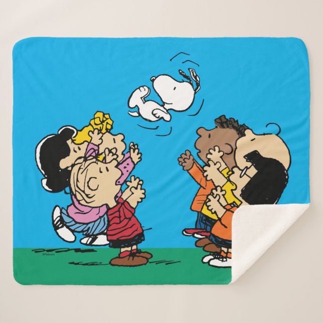 Peanuts | Friends Fun Sherpa Blanket (Front (Horizontal))