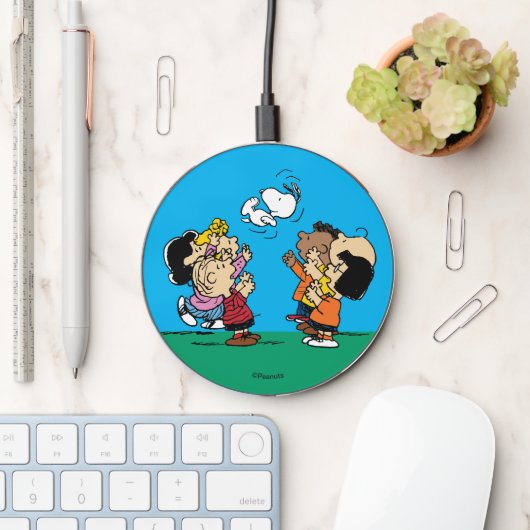 Peanuts | Friends Fun Wireless Charger (Desk)