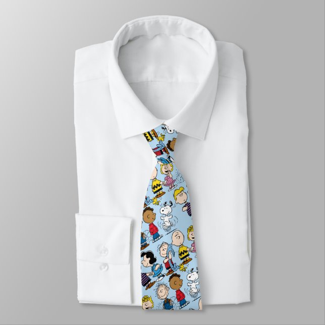 Peanuts Gang Group Lineup Neck Tie (Tied)