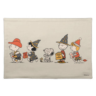 Peanuts Gang Happy Halloween Parade Cloth Placemat