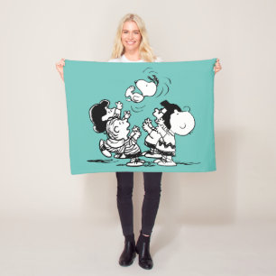Peanuts Gang Lifting Snoopy Fleece Blanket