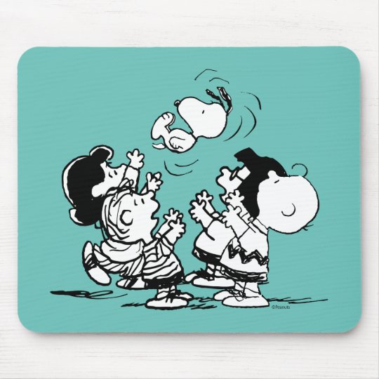 Peanuts Gang Lifting Snoopy Mouse Pad