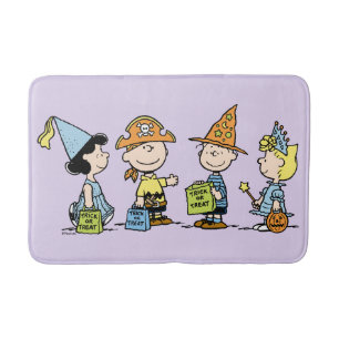 Peanuts Halloween Trick or Treaters Bath Mat