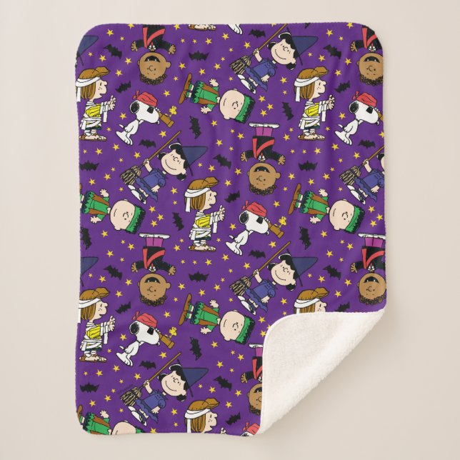 Peanuts | Happy Halloween Pattern Sherpa Blanket (Front)