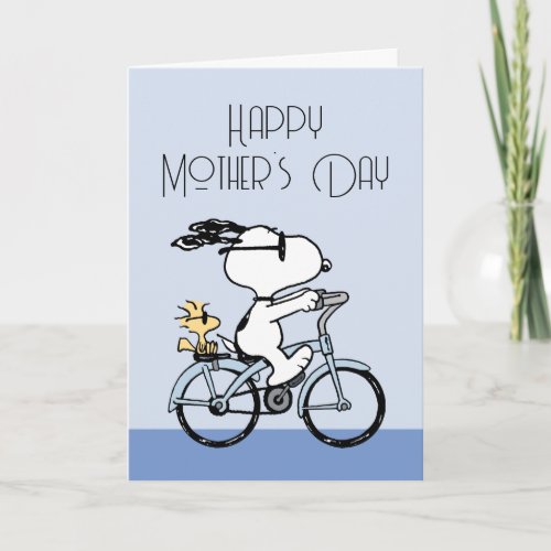 Peanuts  Happy Mothers Day Holiday Card