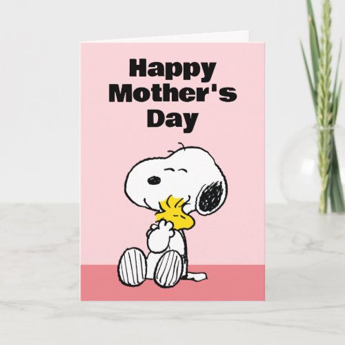 Peanuts  Happy Mothers Day Hug Holiday Card