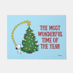Peanuts   Holiday Tree Trimming Doormat