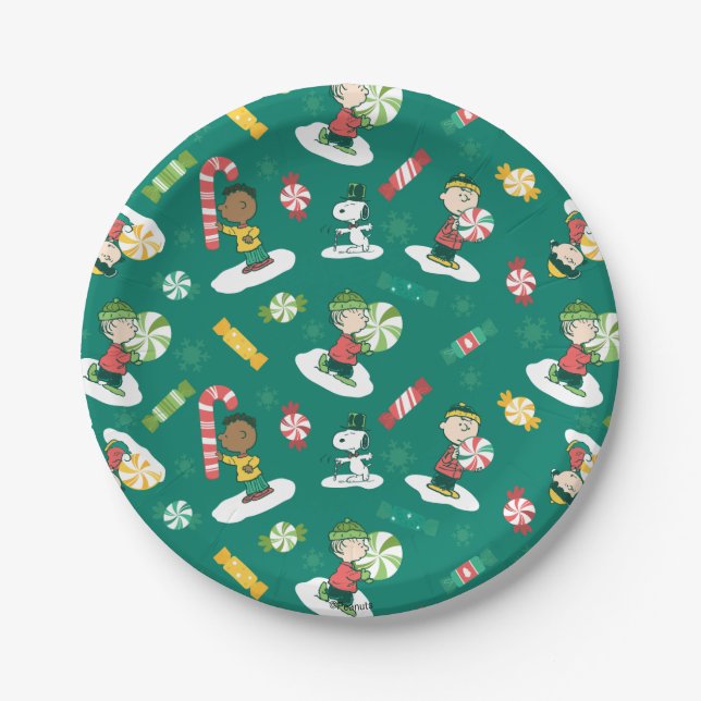 Peanuts Peppermint Dreams Holiday Pattern Paper Plates (Front)