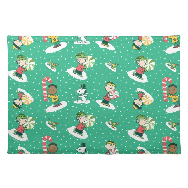 Peanuts Peppermint Dreams Snowflake Pattern Cloth Placemat (Front)