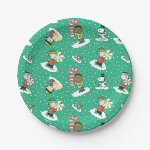Peanuts Peppermint Dreams Snowflake Pattern Paper Plates