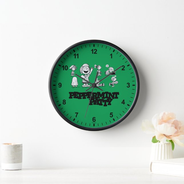 Peanuts | Peppermint Patty Clock (Home)