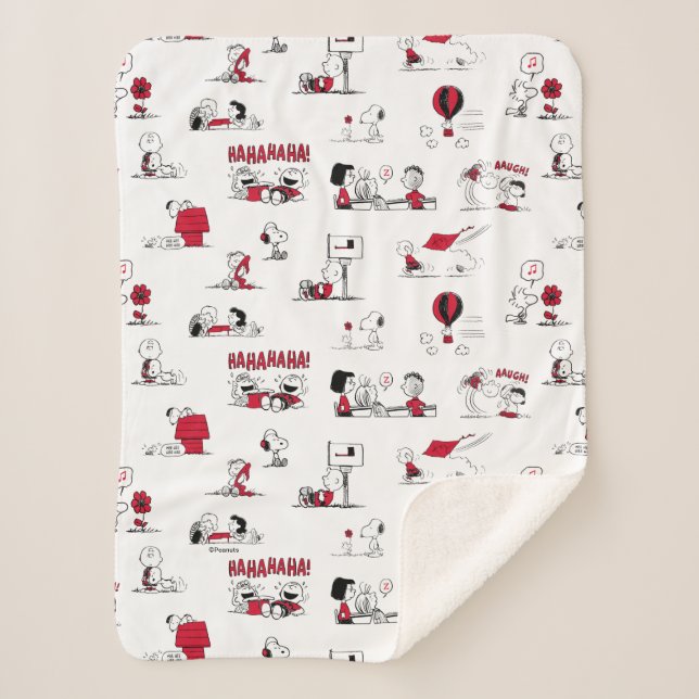 PEANUTS | Red & Black Pattern Sherpa Blanket (Front)