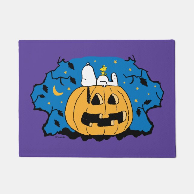 Peanuts | Snoopy and Woodstock Jack-O-Lantern Doormat (Front)