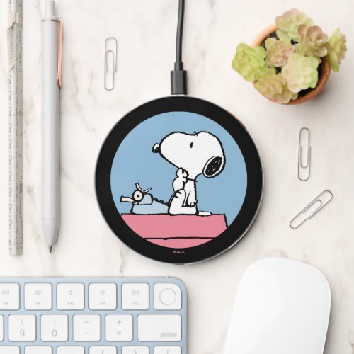 Peanuts  Snoopy at the Typewriter Wireless Charger