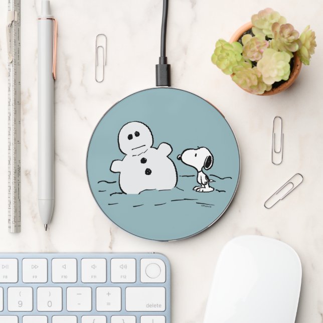 Peanuts | Snoopy Builds A Snowman Wireless Charger (Desk)