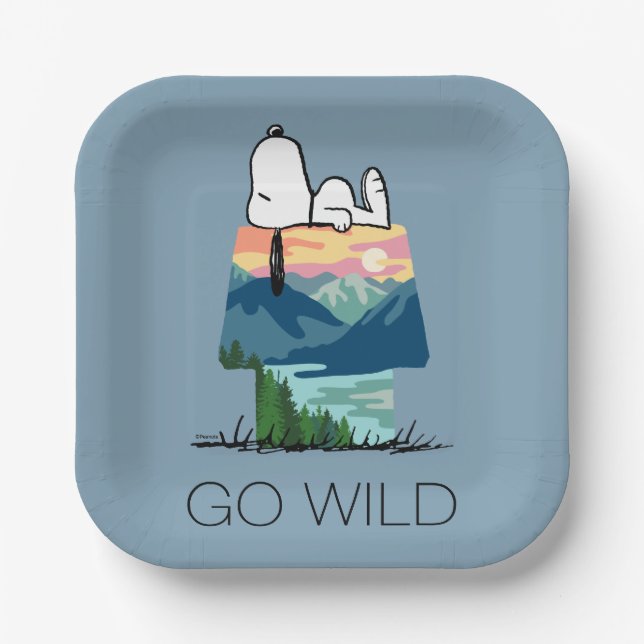 Peanuts | Snoopy Dog House Sunrise Paper Plates (Front)