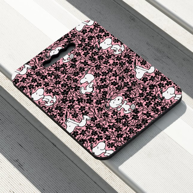 Peanuts | Snoopy Flower Vine Pattern Seat Cushion (In Situ)