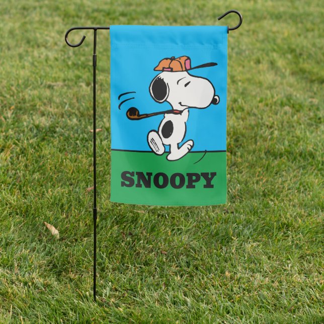 Peanuts | Snoopy Golf Swing Garden Flag (In SItu)