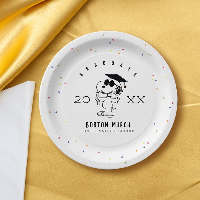 Peanuts | Snoopy Graduate Paper Plates (Plate on table)