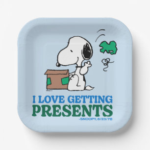 Peanuts   Snoopy I Love Getting Presents Paper Plates