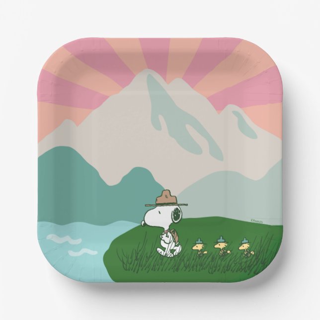 Peanuts | Snoopy Leader of the Pack Paper Plates (Front)