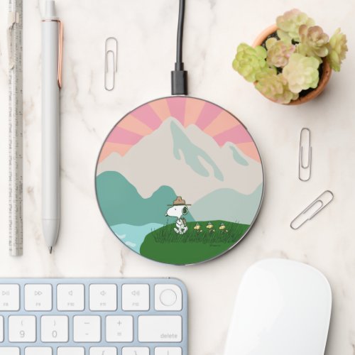 Peanuts  Snoopy Leader of the Pack Wireless Charger
