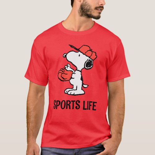 Peanuts  Snoopy Making the Catch T_Shirt