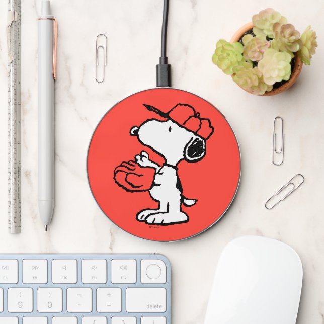 Peanuts | Snoopy Making the Catch Wireless Charger (Desk)