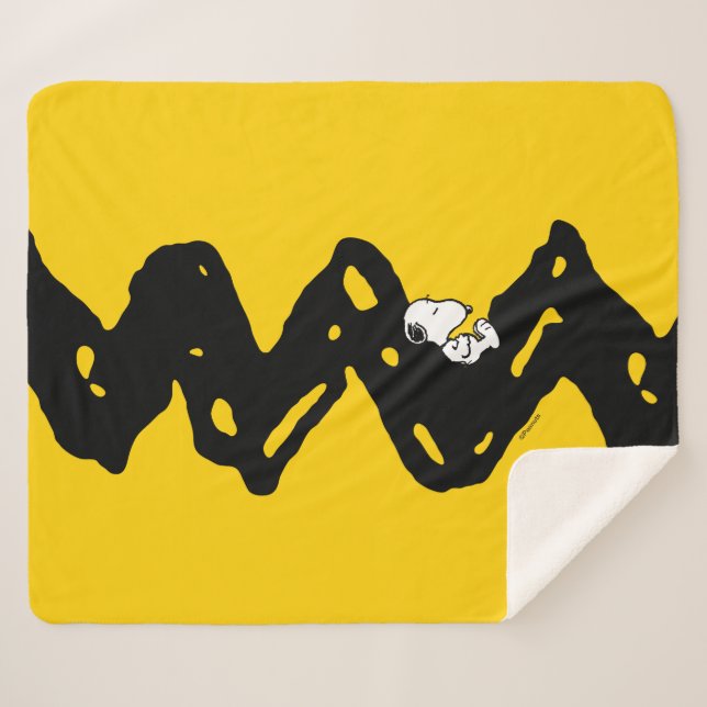Peanuts | Snoopy Nap Sherpa Blanket (Front (Horizontal))