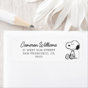 PEANUTS   Snoopy on Black White Comics Label