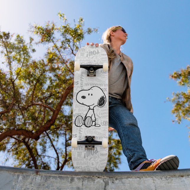 PEANUTS | Snoopy on Black White Comics Skateboard (Outdoor 1)