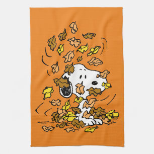 Peanuts Snoopy Pile of Leaves Kitchen Towel