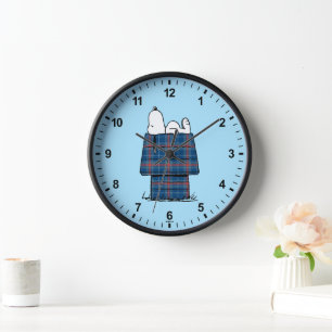 Peanuts Snoopy Plaid Flannel Holiday Dog House Clock