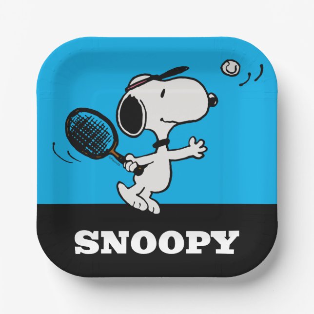 Peanuts | Snoopy Plays Tennis Paper Plates (Front)