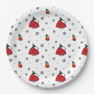 Peanuts   Snoopy Red Puffer Jacket Paper Plates