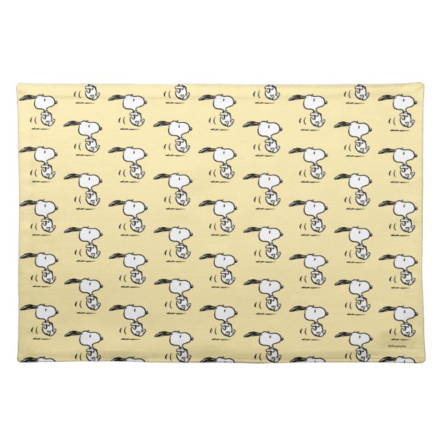 Peanuts | Snoopy Running Cloth Placemat (Front)