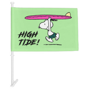 Peanuts Snoopy Running to the Surf Car Flag